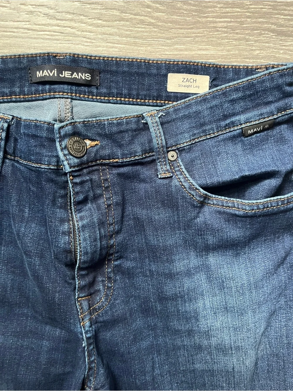 Mavi Men’s Zach Straight Leg Medium Wash Blue Denim Jeans Size 34” x 32” Classic